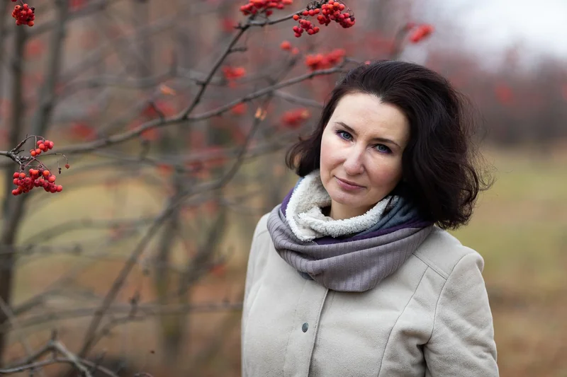 Die häufigsten Ursachen für plötzlich starken Haarausfall bei Frauen